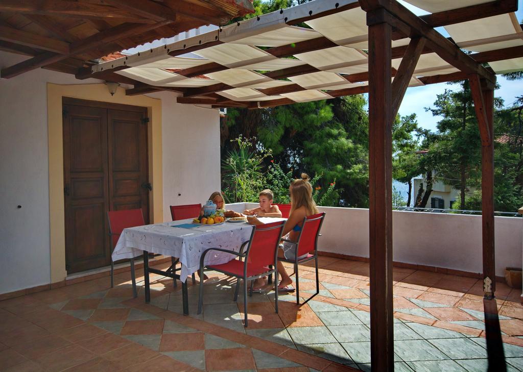 Kamelia Villas Votsi  Exterior foto