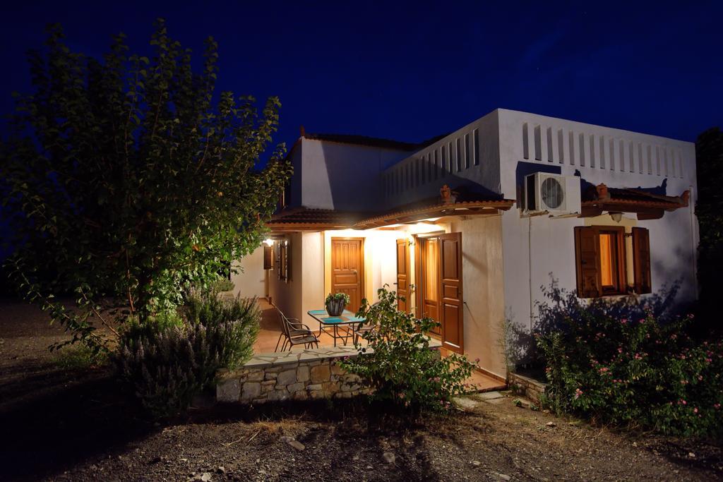 Kamelia Villas Votsi  Exterior foto